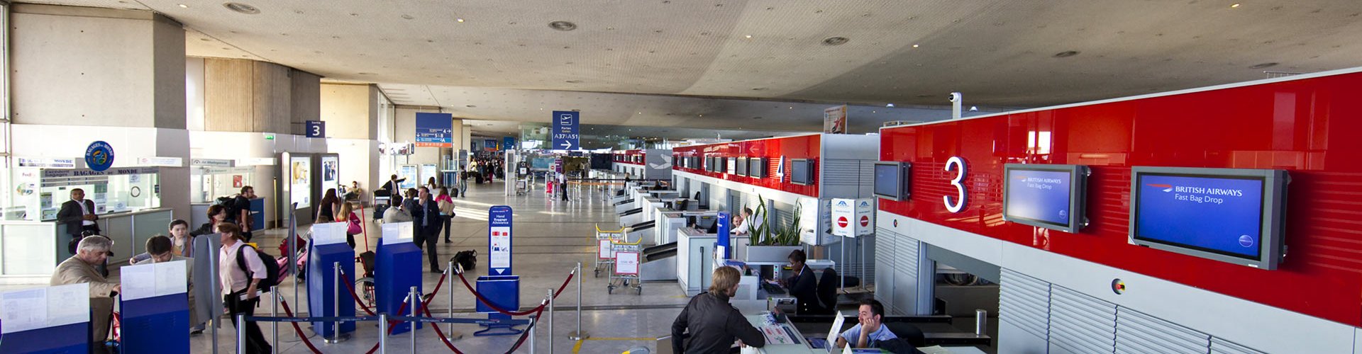 Charles de Gaulle Airport approach view