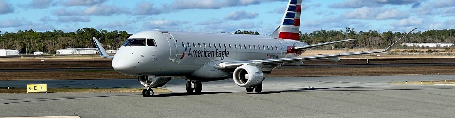 Gainesville Regional Airport, FL, US